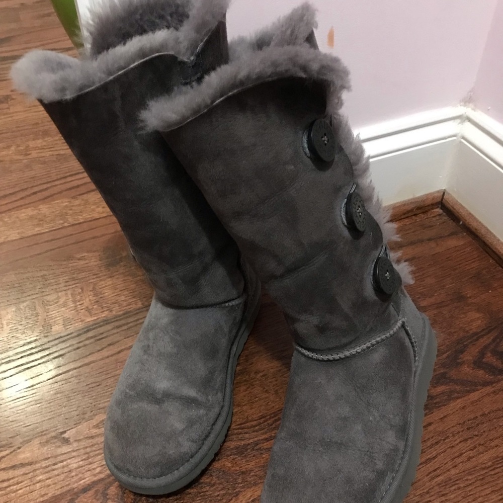UGG grey Bailey button triples *on hold*